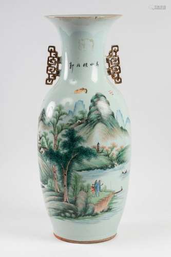 CHINA Ovoid porcelain vase with polychrome decorat…