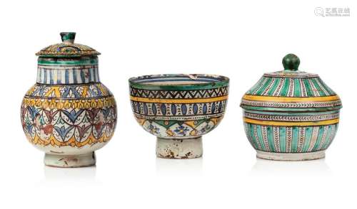 Ensemble de céramiques Maroc, fin du XIXe siècle C…
