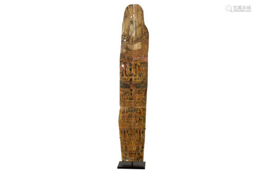 9th/10th Cent. BC Ancient Egyptian fragment (central part) of a sarcophagus lid in [...]