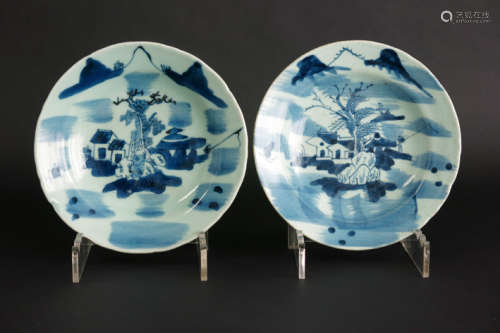 pair of antique Chinese plates in marked celadon-porcelain with blue-white decor - [...]