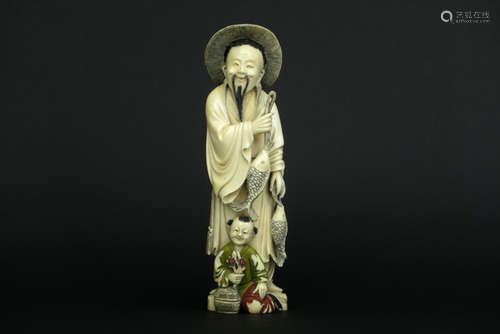 old Chinese sculpture in partially polychromed ivory - - Oude Chinese sculptuur in [...]