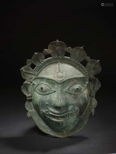 Masque Bhuta d'une divinité shivaïte Bronze Inde, …