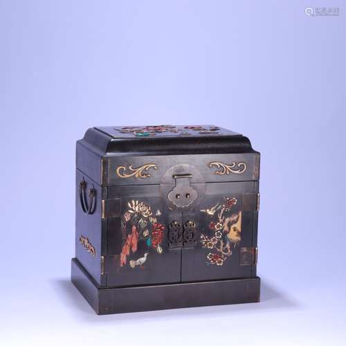 A Rosewood Embed Gems Box