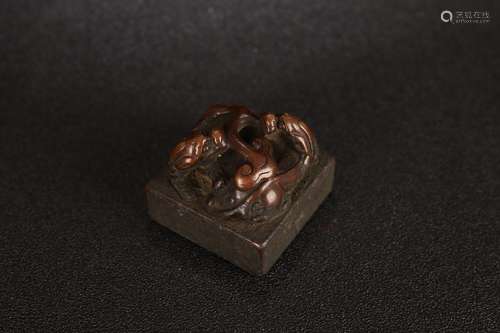 A Bronze Dragon Seal