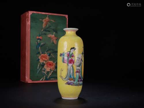 A Porcelain Famille Rose Figure-Story Vase