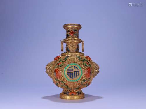 A Gilding Vase Embed Gems