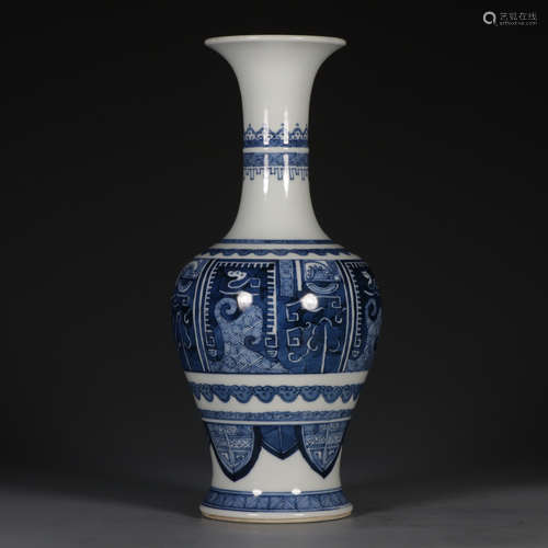 A Porcelain Blue&White Vase