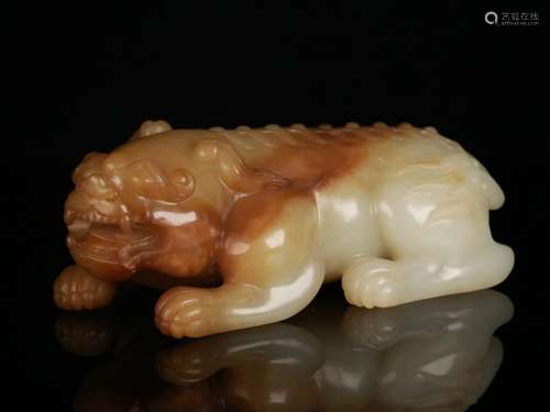 A Hetian Jade Beast Ornament