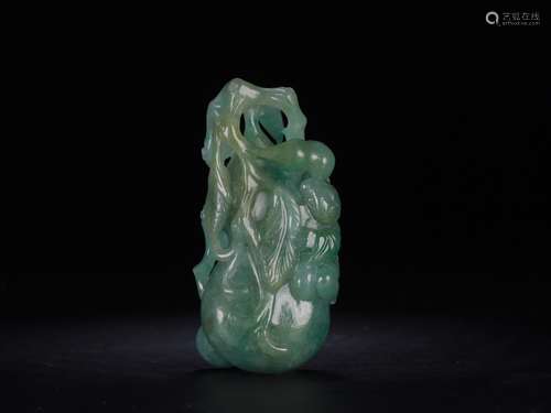 A Jadeite Hand Piece