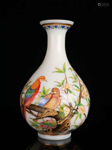 A Glassware Floral&Bird Yuhuchunping Vase