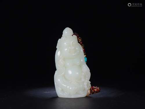 A Hetian Jade Figure Hand Piece