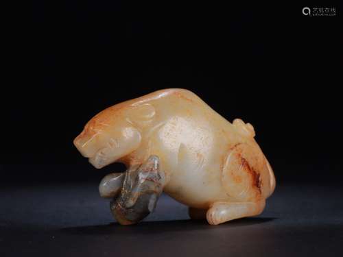 A Hetian Jade Beast Hand Piece