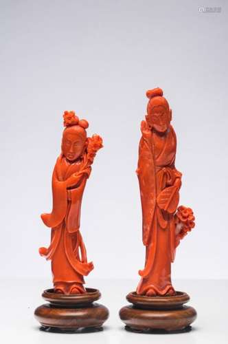 CHINE AVANT 1930. Deux statuettes en corail représ…