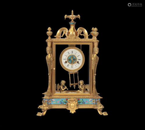 Bronze Gilt Clock 18th Century Style18世纪珐琅鎏金座钟