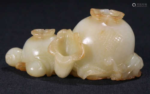 A HETIAN JADE CARVED DRAGON SHAPE BRUSH WASHER
