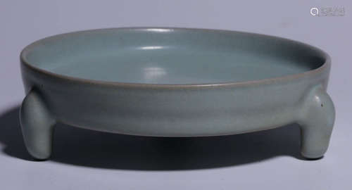 A RU YAO GLAZE TRIPOD BRUSH WASHER