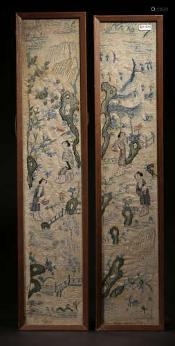 PAIR OF SU EMBROIDERY LANDSCAPES PATTERN SCREENS