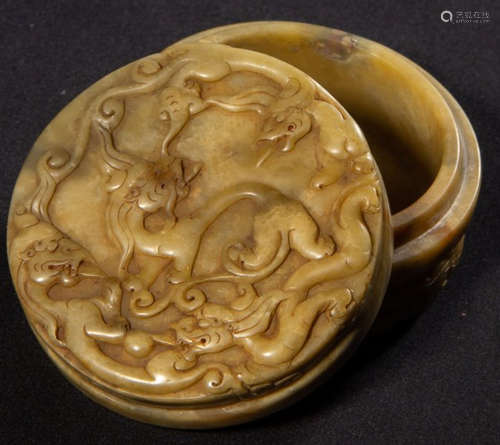 A SOAPSTONE CARVED DRAGON PATTERN BOX