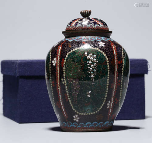 A CLOISONNE CASTED FLOWER PATTERN VASE