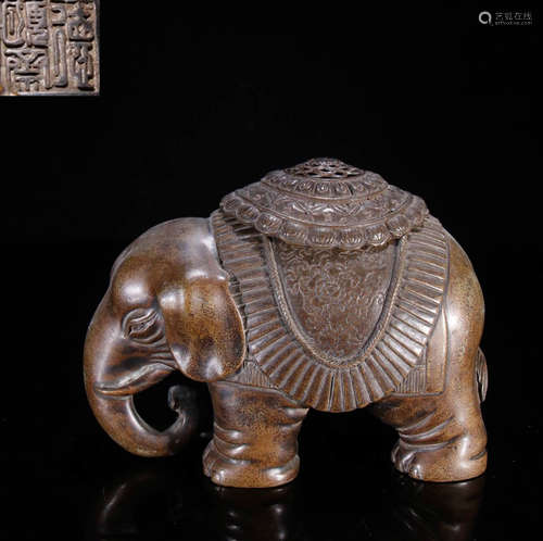 A COPPER CASTED ELEPHANT SHAPE CENSER