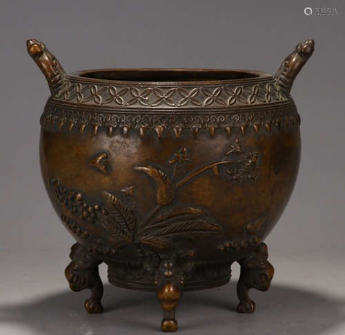 A COPPER CASTED FLOWER PATTERN CENSER