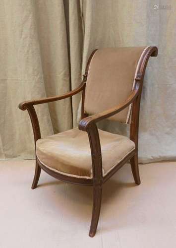 Fauteuil à dossier renversé en acajou mouluré Epoq…