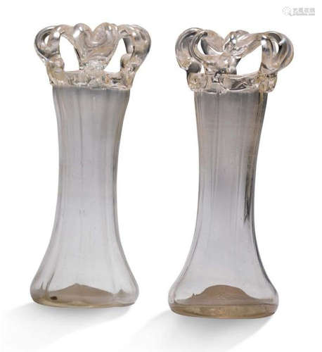 Paire de vases à jacinthes en verre souflé travail…