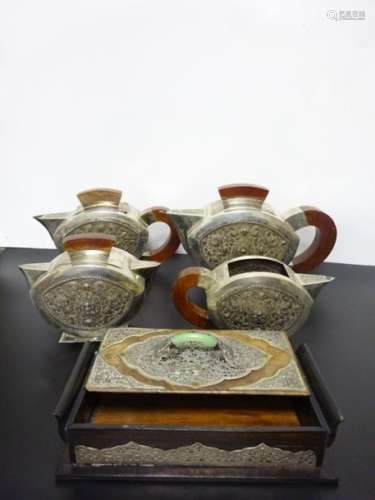 *LOT OF SILVER AND WOODEN TEAPOTS Siam / South Eas…