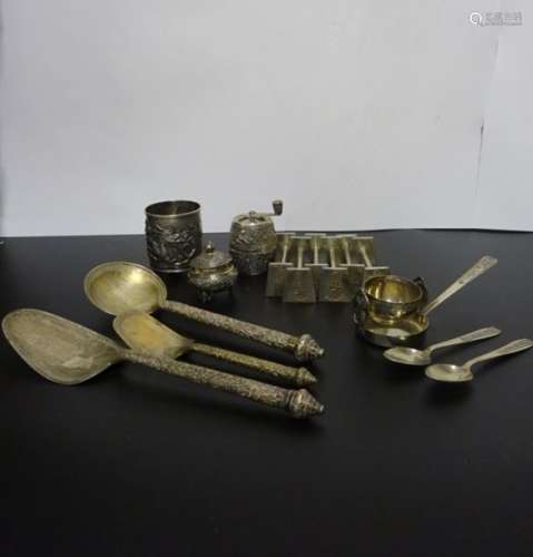 * LOT OF MISCELLANEOUS OBJECTS AND CUTLERY IN SILV…