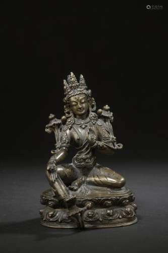 TIBET XVe siècle Statuette en bronze de Syamatara …