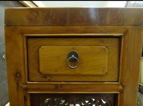 GRANDE CONSOLE EN BOIS DANS LE GOUT ASIATIQUE [[No…