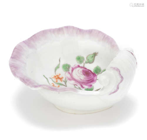 A Worcester shell sweetmeat dish, circa 1758