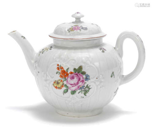 A Worcester teapot and cover, circa 1758