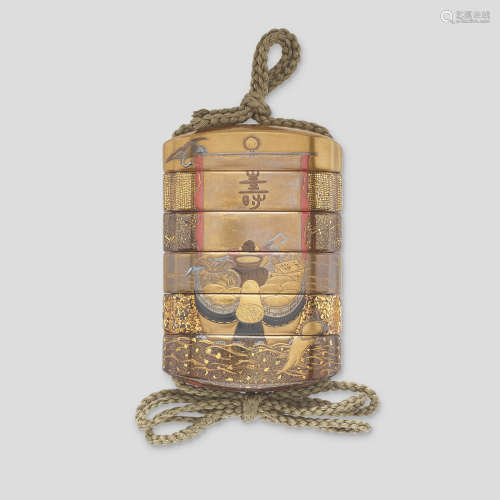 Kajikawa lineage (19th century) A fine five-case lacquer inro Edo period (1615-1868), 19th century