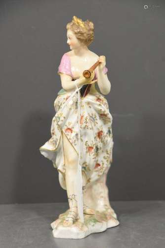 Joueuse de flûte en porcelaine de Meissen (Ht.21cm…