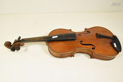 Violon ancien portant une étiquette Alexandro Gall…