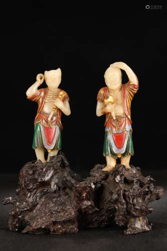 A Pair Shoushan Stone Figures