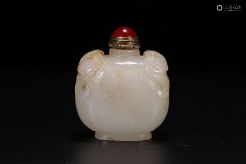 A Hetian Jade Snuff Bottle