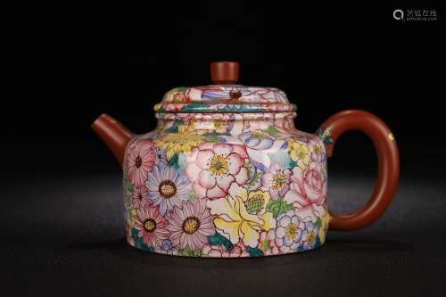 A Zisha Enameled Teapot