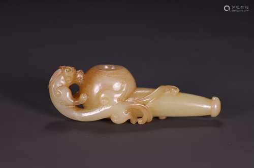 A Hetian Jade Dragon Pattern