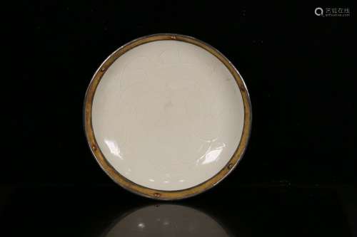 A Ding-Yao Porcelain Plate