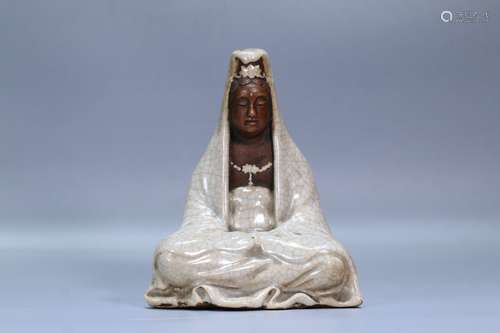 A Ge Glaze Guanyin Statue