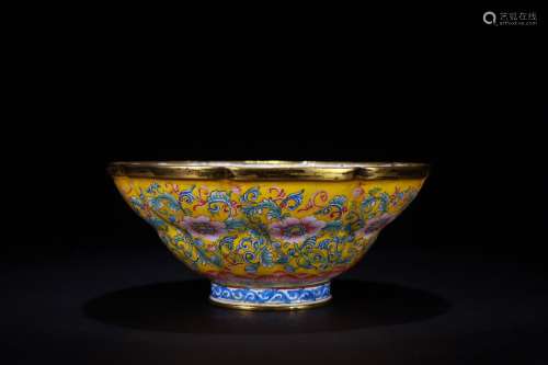 A Yellow enamel lotus bowl with Qing-Qianlong Mark