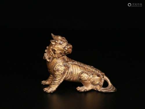 A Bronze Gilding Beast Paperwight