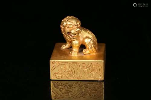 A Bronze Gilding Beast Seal