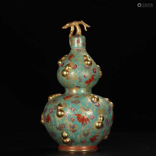 A Figure-Story Famille Rose Gilt Gourd Vase with Qing-Qianlong Mark