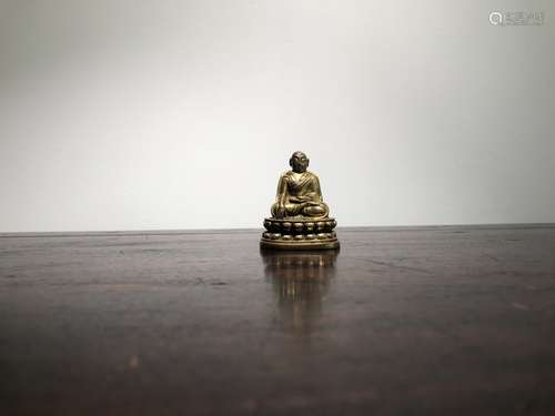 A Tibetan Bronze Gilding Statue