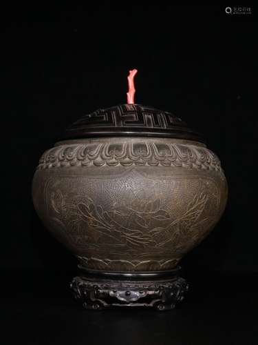 A Bronze Floral Pattern Censer