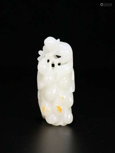 A Hetian Jade Pendant