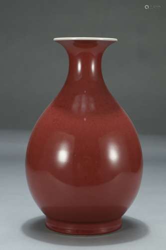 Red Glazed Yuhuchunping Vase, Daqing-Tongzhi-Nianzhi Mark